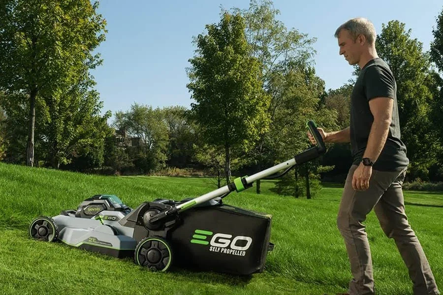 self powered lawn mowers
